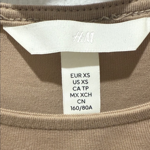 H&M Beige Long Sleeve Bodysuit - Picture 2 of 3